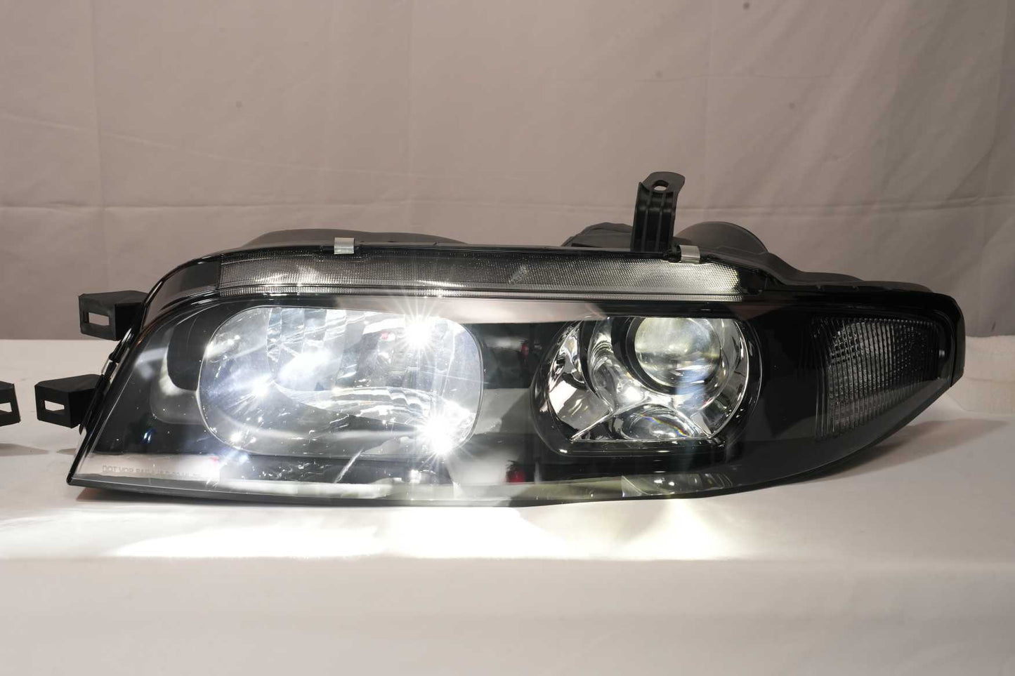 Auto Headlight Suitable for Nissan Skyline 5th Generation R34 GT GTR GT-R 1999-2002 Head Lamp 99-02 2003-2007